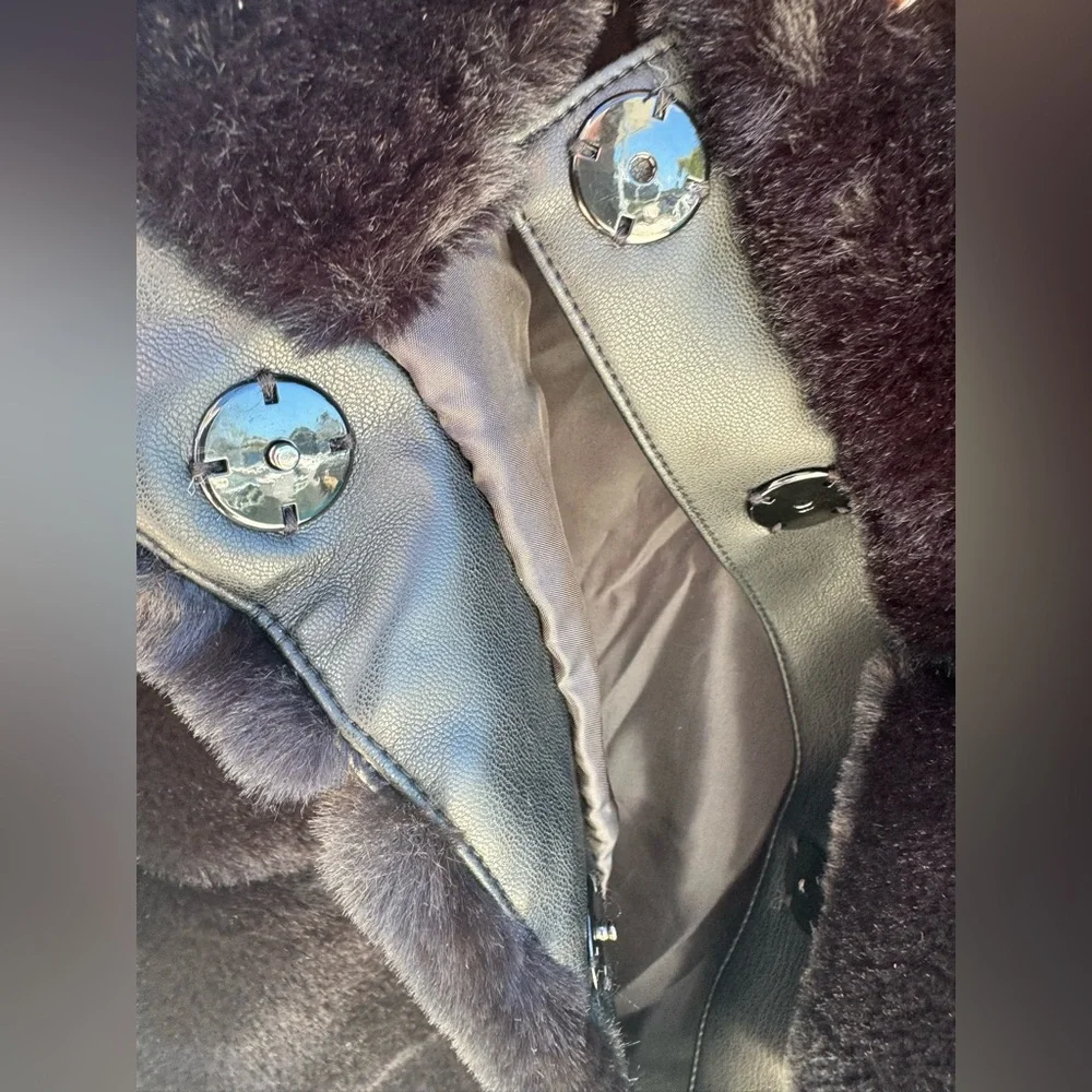 Karl Lagerfeld black faux fur coat: one of a kind prototype sample - Picture 7 of 10
